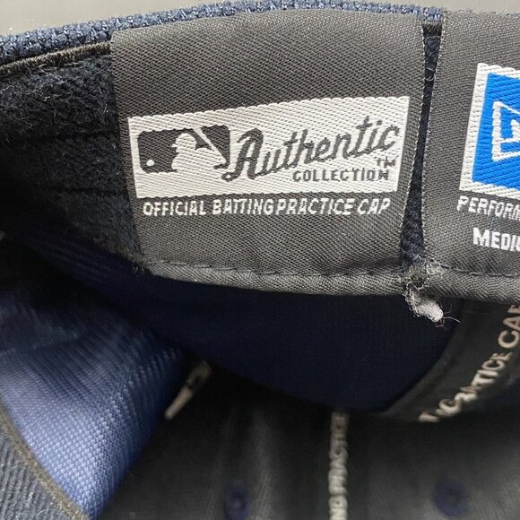 New York Yankees Ball Hat Cap Navy New Era Fitted Medium - Large MLB Baseball - Picture 9 of 11